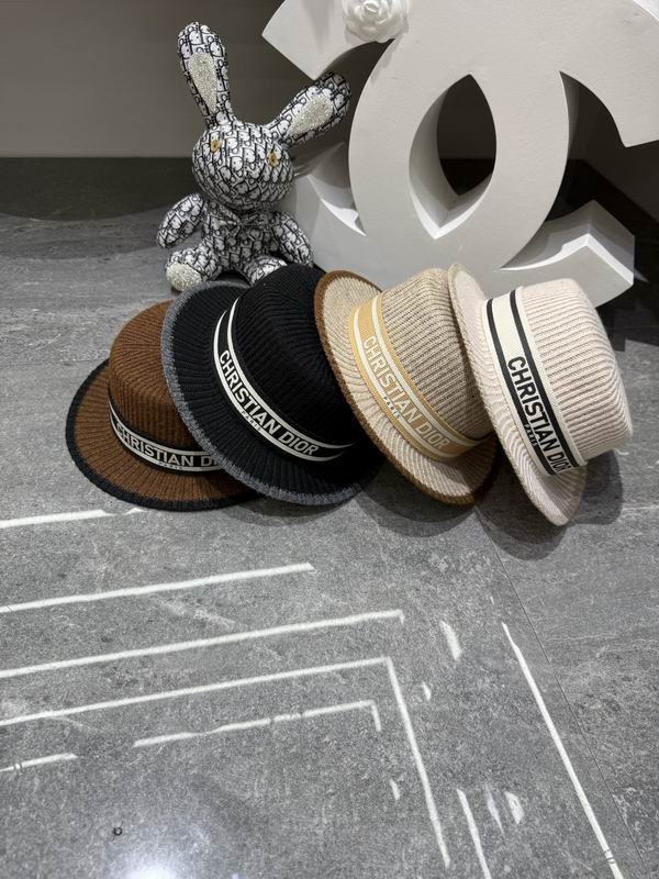 Dior top hat dx132
